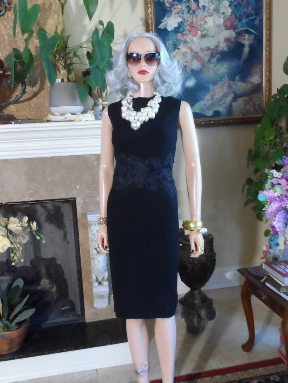 Lela Rose Black Wool Sheath Dress With Floral Appliqué Waist Size 14